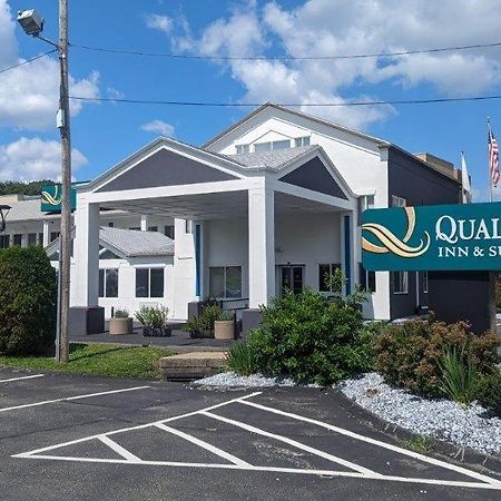 Quality Inn & Suites Northampton - Amherst Buitenkant foto
