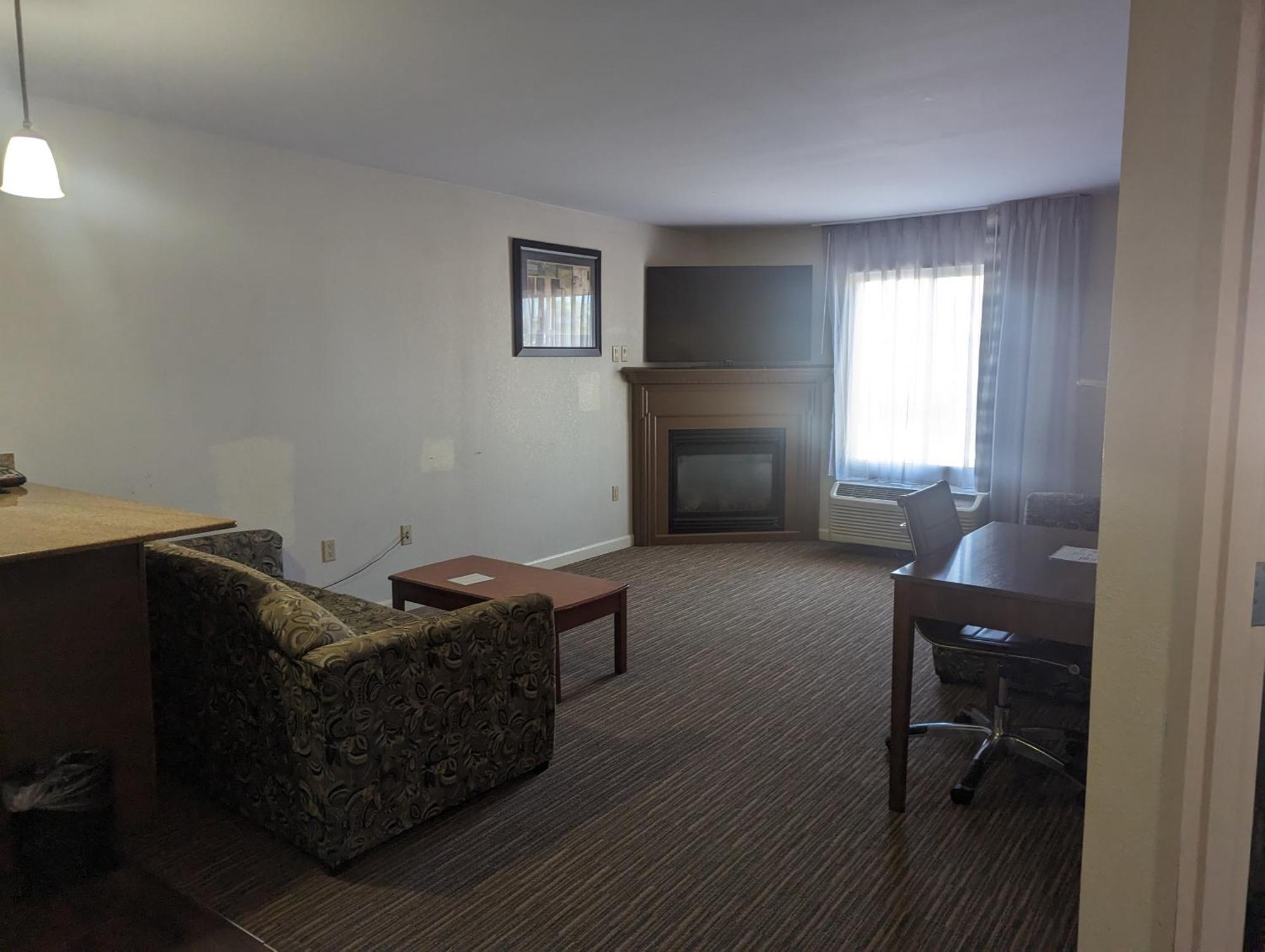 Quality Inn & Suites Northampton - Amherst Buitenkant foto