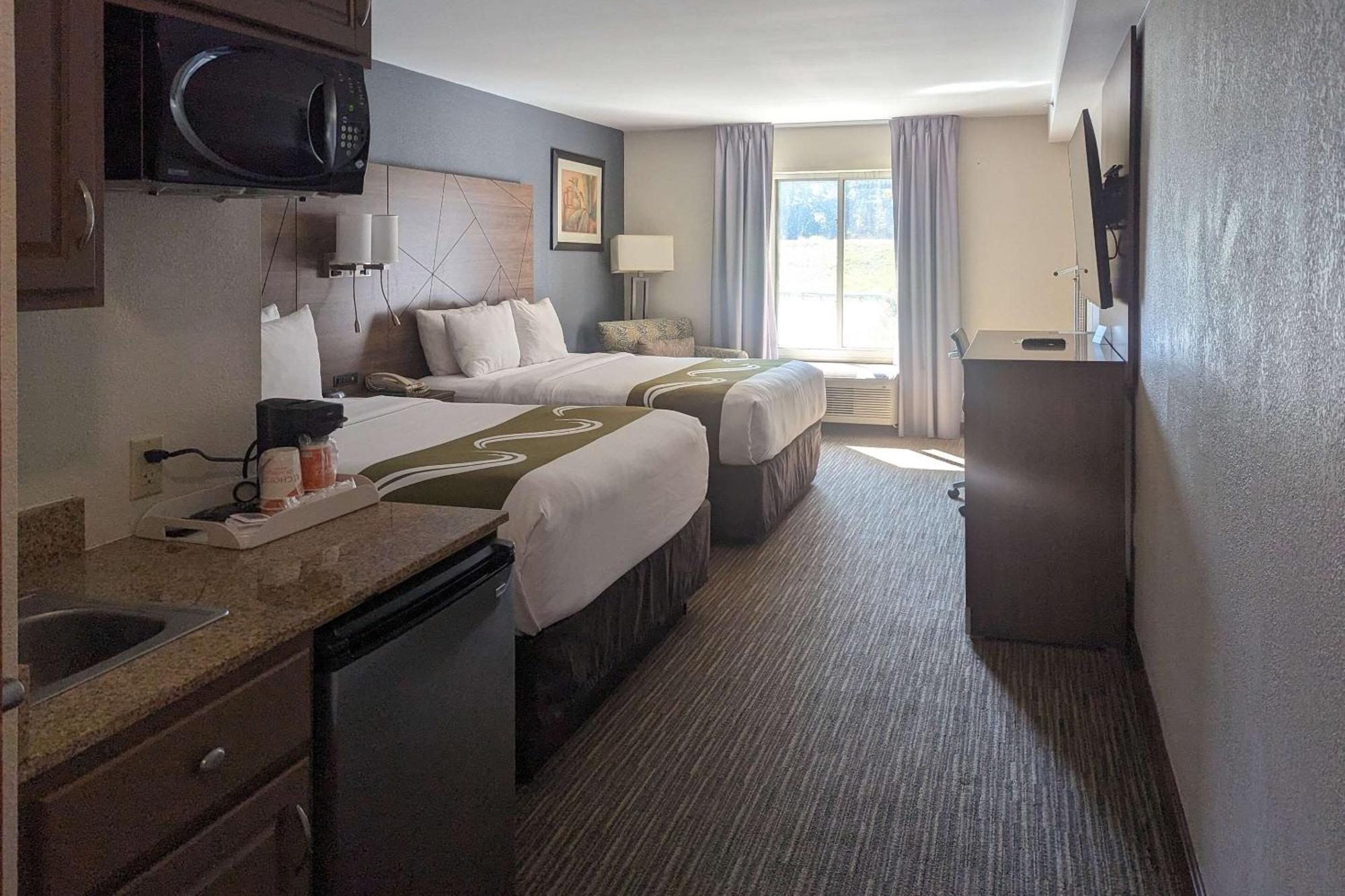 Quality Inn & Suites Northampton - Amherst Buitenkant foto